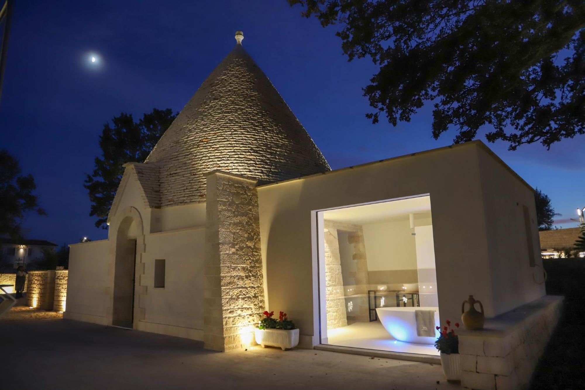 Td Trullo Roverella Charming Trullo With Pool Castellana Grotte Eksteriør bilde